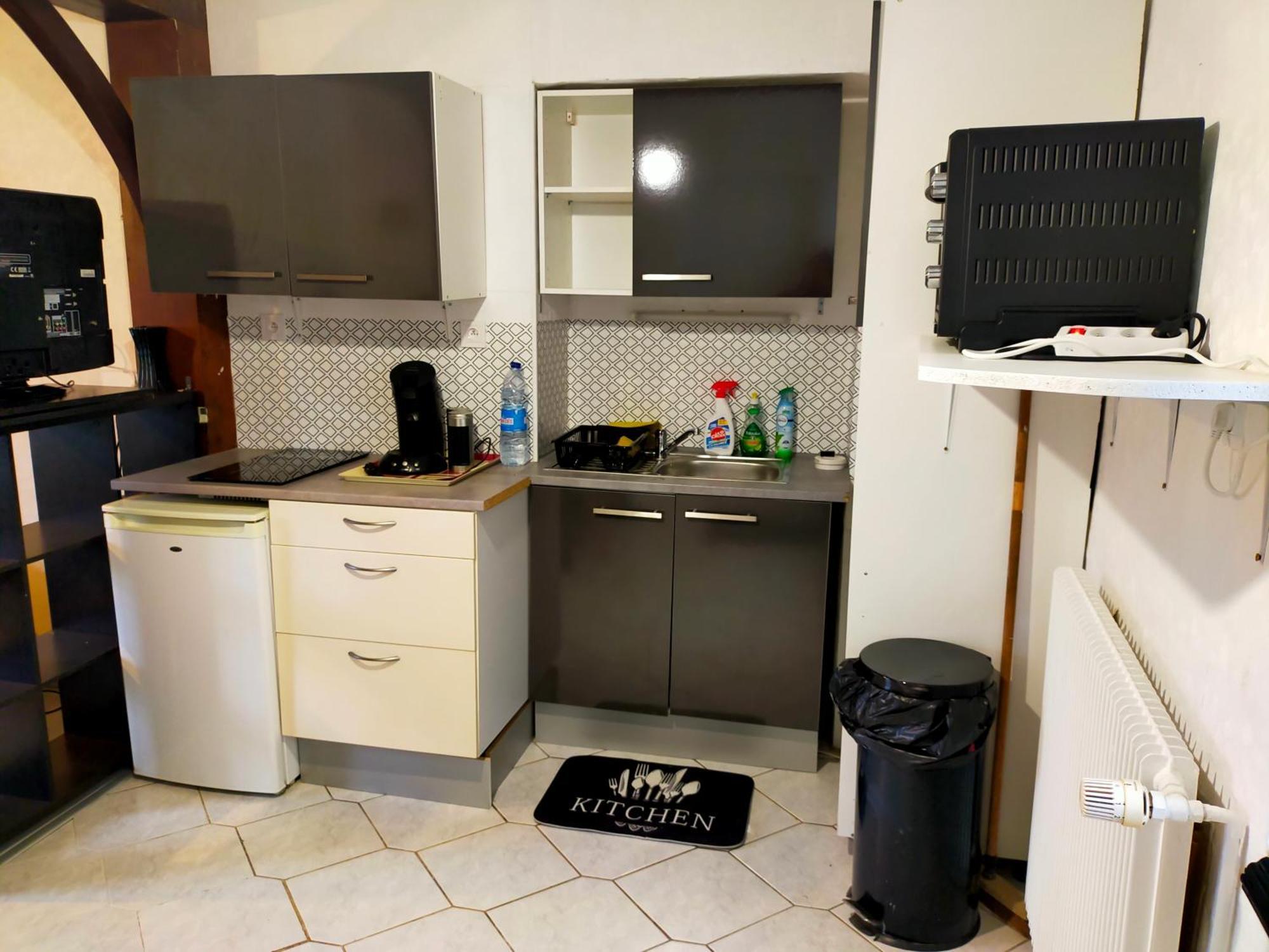 Studio En Rdc Avec Balcon Centre Vitre Eksteriør billede